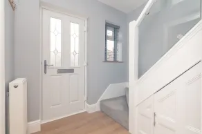 51 Main Avenue Luxurious Modern York House with Garden & Parking Pass the Keys - Image 2