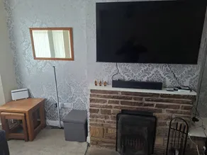 Central but secluded family house with garden - Image 3