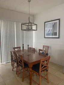 Large Room w use of pool/tennis in Spacious home - Image 2