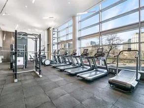 Large 1BR  | Washer + Dryer | Crystal City Arlington | by GLS - Image 5