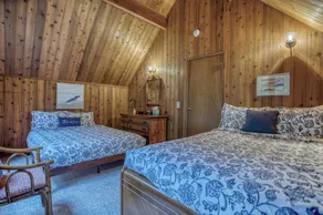 Secluded Rustic Beauty with Hot Tub  in this Roomy Cabin Near Pacific City! - Image 5
