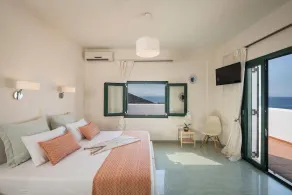 Luxury villa near Beach, with Private Pool & Views - Image 4