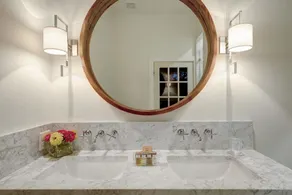 LUXURY DESIGNERS HOME by Gaylord/Lake Grapevine/Slps 24/POOL/ DFW Airport - Image 4