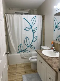 Suite Red Deer relaxante - privée et confortable - Image 3