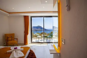 2 Bedroom Villa with Outdoor & Heated Indoor Pool, Central Kalkan - Image 5