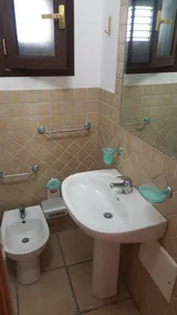 Cosy Apartment Near The Beach With Balcony Air Conditioning Pets Allowed - Image 3
