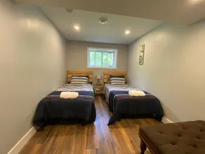 Lafontaine Beach House - HOT TUB & SAUNA - Image 3