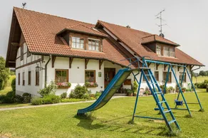 Holiday Apartment 1 on “Wagenberg” Farm with Mountain View, Wi-Fi & Garden - Image 4