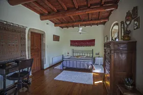 Traditional Villa in the mountain - Image 5