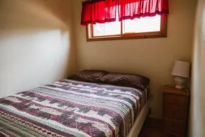 Cabin #4 - Classic Americana - Image 3
