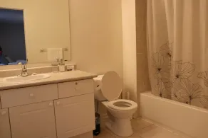 Detached 3 BR home in Ajax,ON - Image 2