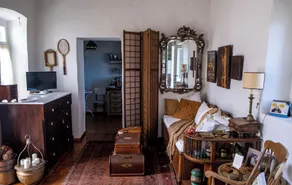 Architect's Elegant Traditional Village Home with Sea View - Image 2
