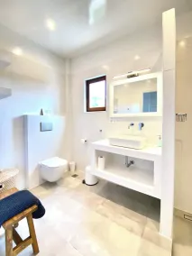 Svolis Beachhouse - Villa Set in a Beautiful Bay - Image 3
