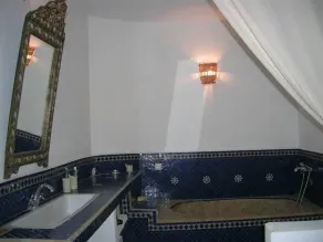 Maison au Coure de la Médina avec Beaucoup de Lumière et Espace - Image 3