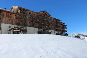 200m from ski slopes, 2nd floor, view mountain, balcony, tv, ski locker, 32m², Superdévoluy - Image 5