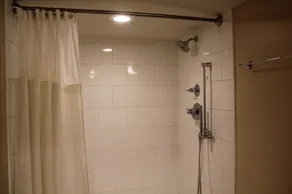 131 Cedar 5 · Luxury Studio with Full Kitchen in Downtown Kalamazoo - Image 3