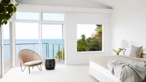 Stunning beachside Villa located 100m from iconic Whale beach, what a spectacular experience. - Image 5