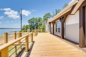 Many Waterfront Vacation Rental w Boat Launch - Image 5