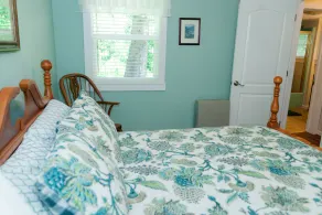COMFORTABLE, HOMEY, FULLY RENOVATED MOUNTAIN COUNTRY COTTAGE - Image 5