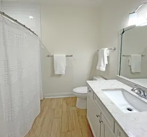Luxury Oasis Stylish Beach Condo 2bed/2bath  - Image 5