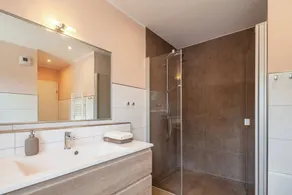 Villa Dalu on the Lake | Fleesensee | 100 m from the shore | Outdoor hot tub, sauna, and fireplace - Image 4