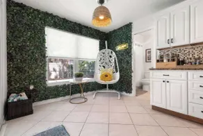 Stylish Home near Anna Maria Island with heated pool - Image 2