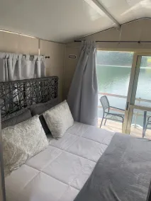 Float Inn - Image 4
