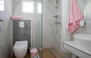 Stunning apartment in Komarna with WiFi - Image 3
