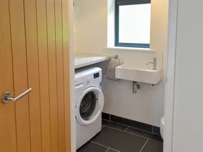 2 bedroom accommodation in Nancherrow, near Penzance - Image 3