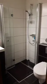 Lusso 4 a 6 persone. appartamento con garage situato ai margini della zona residenziale e tranquilla - Image 2