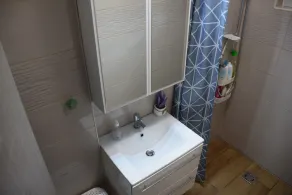 Vidám ház partközelbe - Image 2