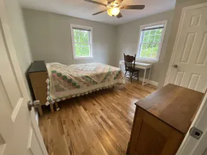 Updated 4 bedroom in Private Beach Association less than 1/2 mile walk to beach! - Image 4