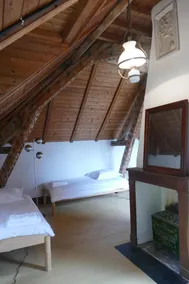 Charming house in the listed grounds of a chateau near Paris. - Image 5