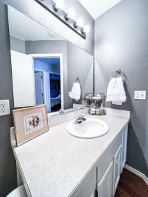 Spacious Home in Quiet Neighborhood with Large Patio! - Image 4