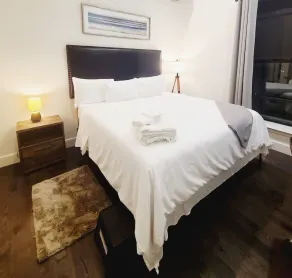 5 Minutes to Prudential Center...Luxury 1BR King**20 min - Image 3