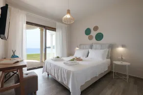 Armikes Beachfront Suite 1 Afionas Corfu - Image 5