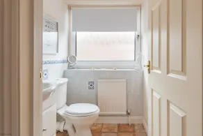 The Landing by Bloom Stays - ideal for families, close to beach and town centre - Image 2