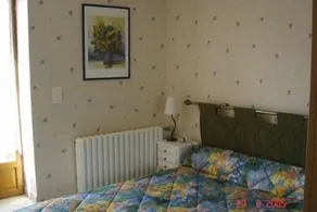 Casa con 3 camere indipendenti, situata in un villaggio a 1.5 km dal villaggio - Image 2