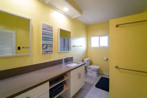 Punaluu Paradise Beach House \"real ocean front\"  - Image 3