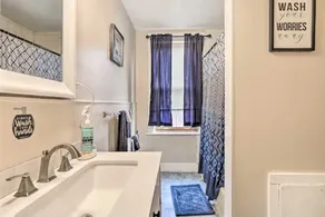 Location, is the key for this 3 bedroom! - Image 3