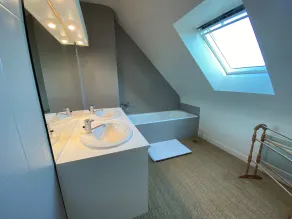 Spacieuse maison tout confort à 500m de la plage! - Image 4