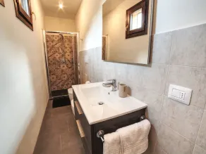 Acogedor apartamento para 6 personas con WIFI, TV, terraza y mascotas permitida - Image 5