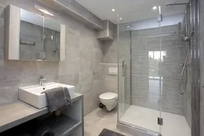 Mieten Sie eine unabhängige Wohnung in der Villa - Image 4