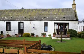 Ernambrie Cottage - Image 1