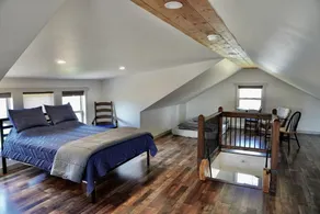Bungalow on a 3 acre mini farm in beautiful Campobello SC - Image 5