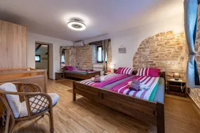 Luxus-Villa mit herrlichem Salz-Pool und Jacuzzi für bis zu 15 + 3 - Image 3