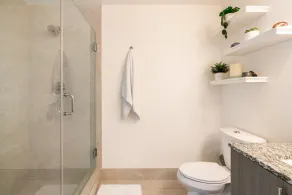 Best Condo near to Airport at Doral Downtown - Image 4