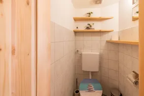 Cosy Vacation Home \"Chalet Zur Auszeit\" in the Zillertal Area with Mountain View - Image 3