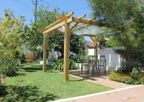 country house with swimming pool - Image 5