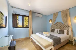 Charming 14-Bed Villa in Marrakech - Image 5